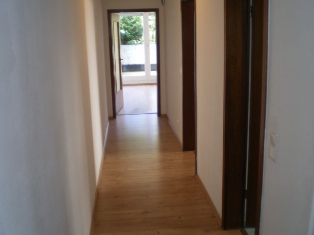 Charmante 2-Zimmer-Terrassenwohnung mit großer Dachterrasse