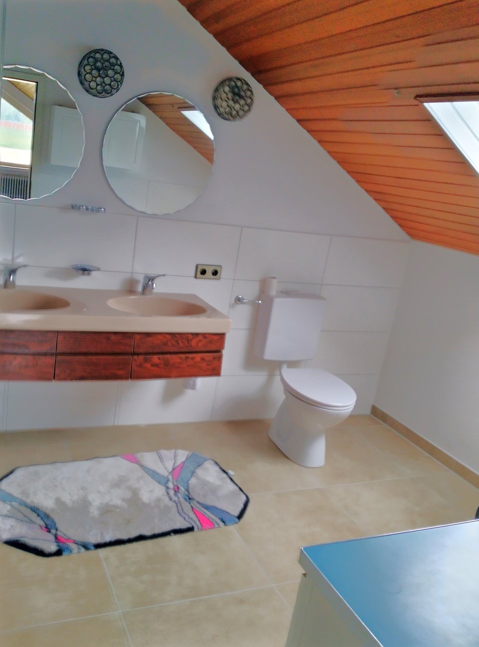 Ruhig gelegene 3,5 Zi. DG-Wohnung für maximal 2 Personen