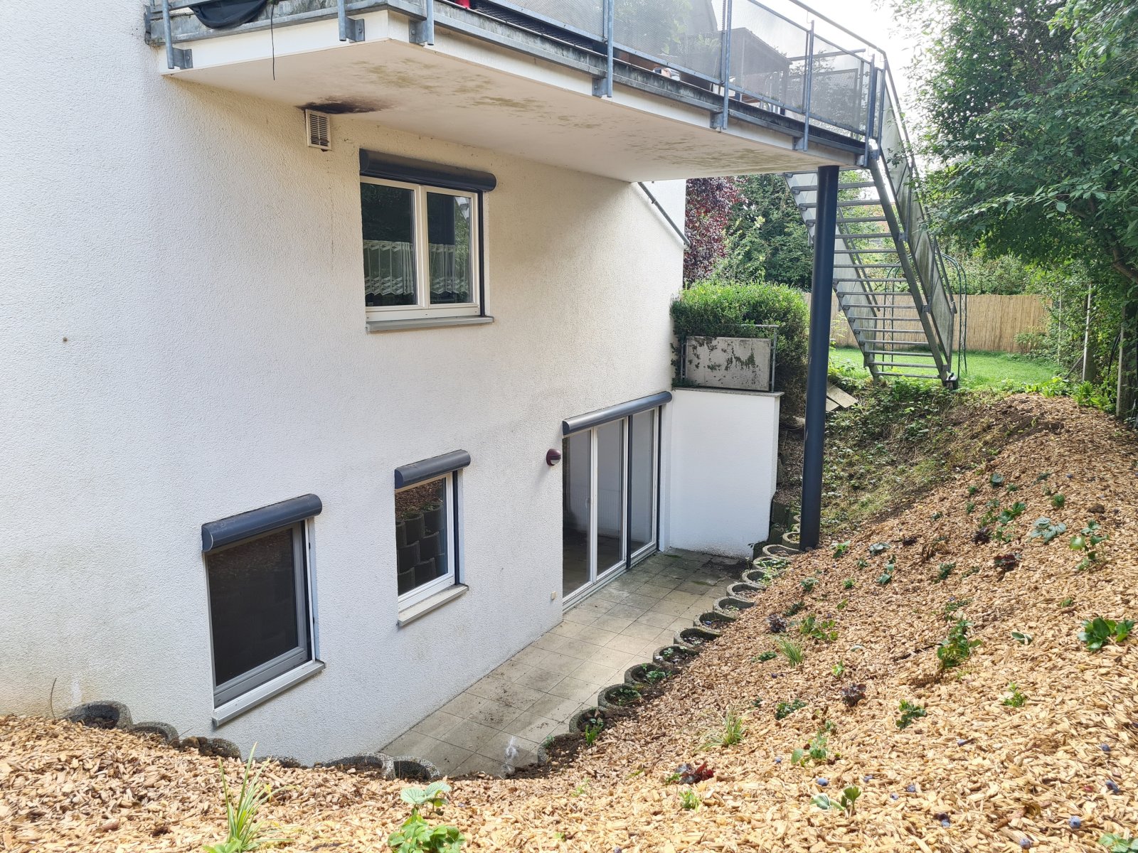 **Gemütliche Souterrainwohnung im ruhigen Tomerdingen!**