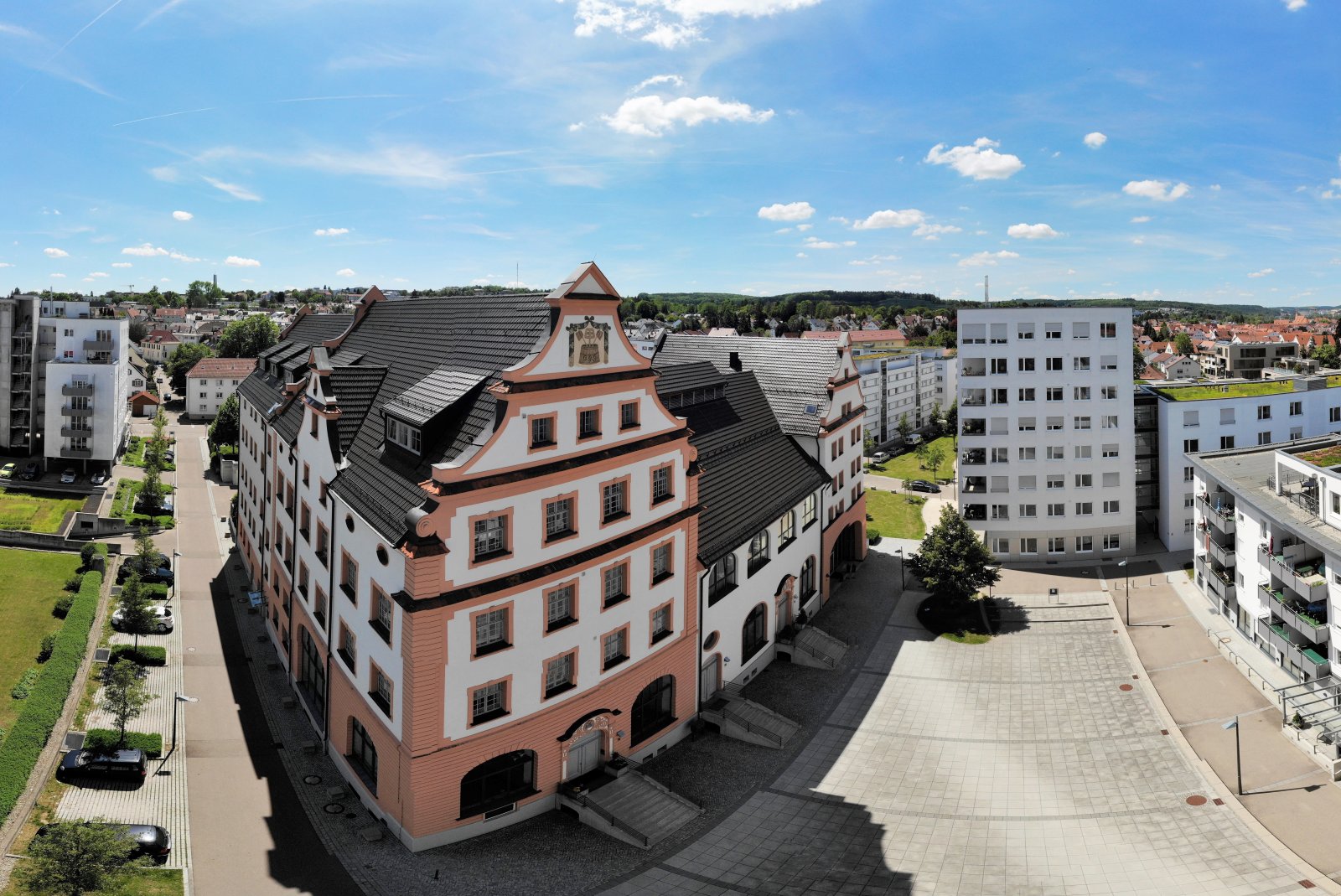 **Mein neues Zuhause im Gambrinushof - komplett möbliert!**