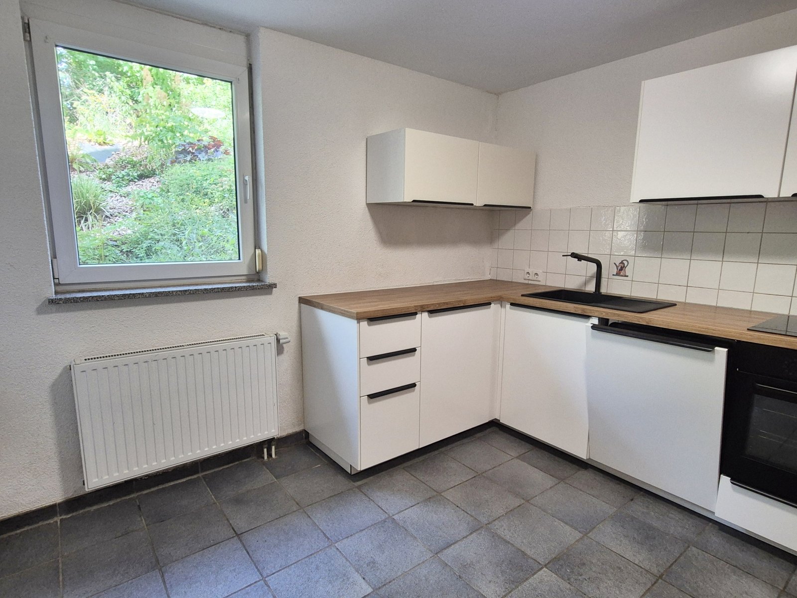 **Gemütliche Souterrainwohnung im ruhigen Tomerdingen!**