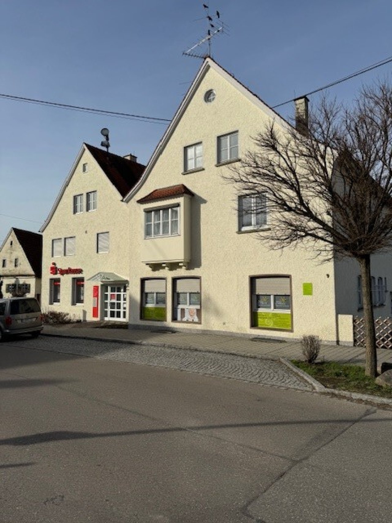 Straßenansicht Straßenansicht