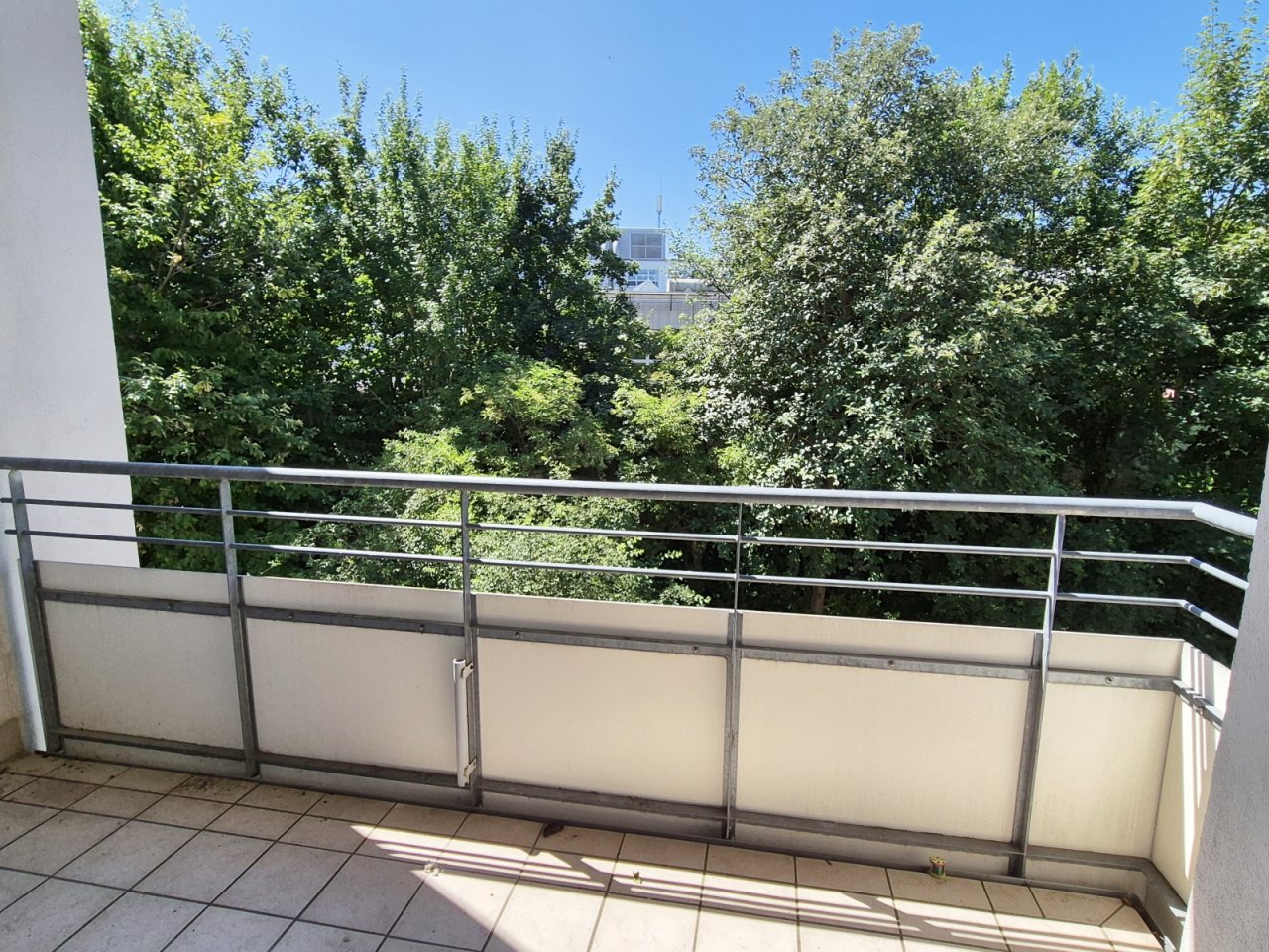 Balkon, nach Südwesten ausgerichtet Balkon, nach Südwesten ausgerichtet