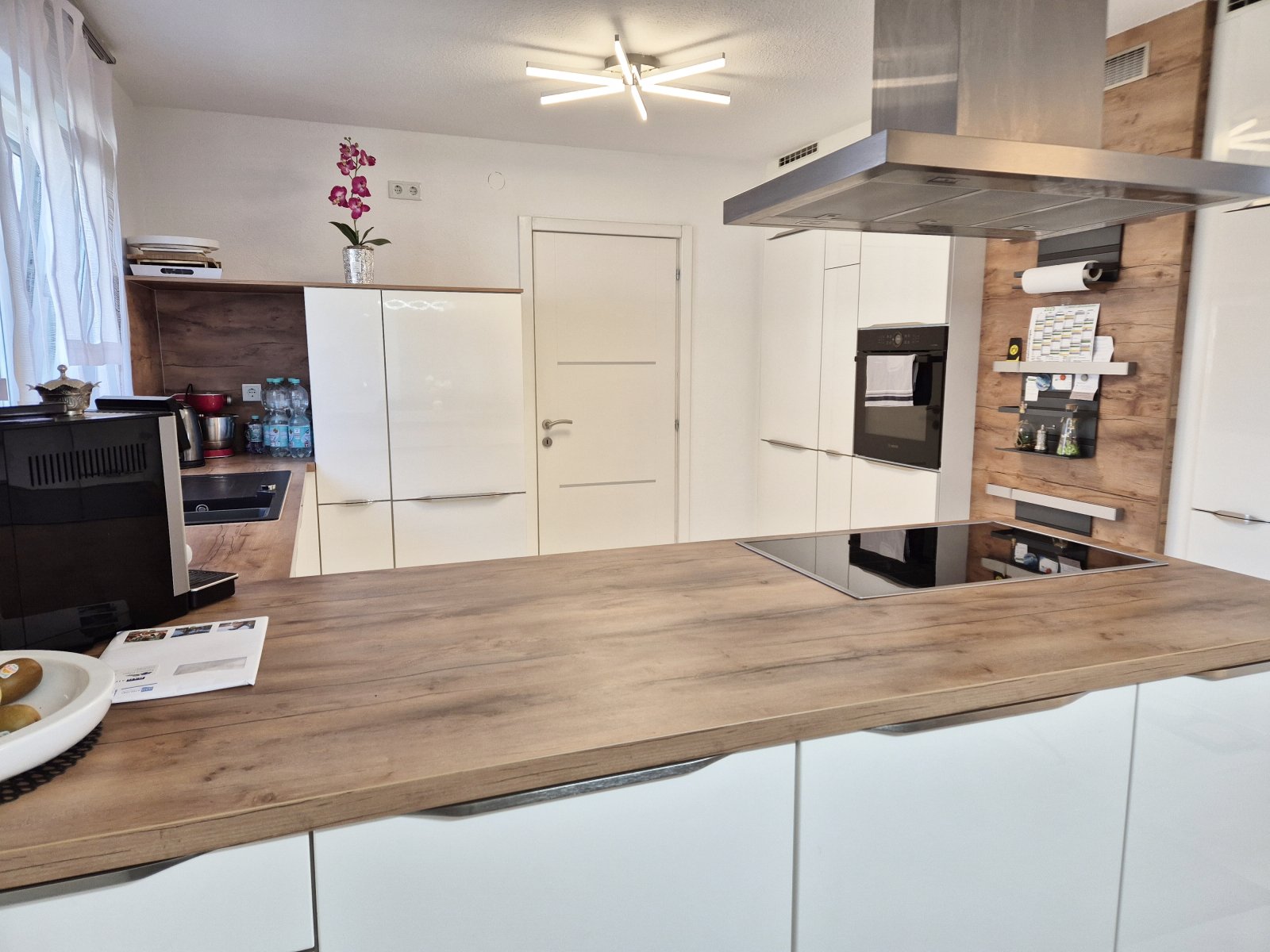 offene Einbauküche EG