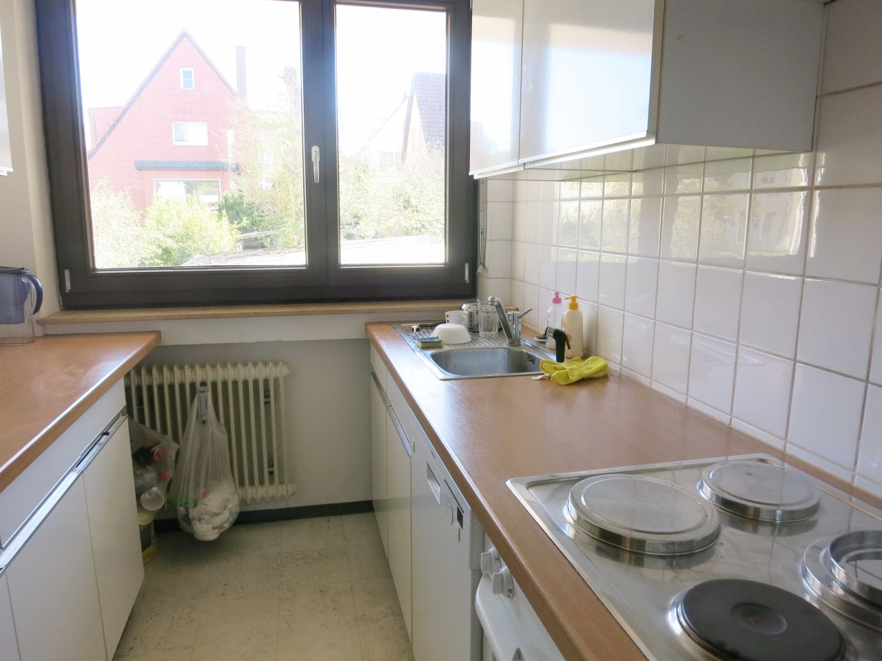 Küche mit funktionaler Einbauküche