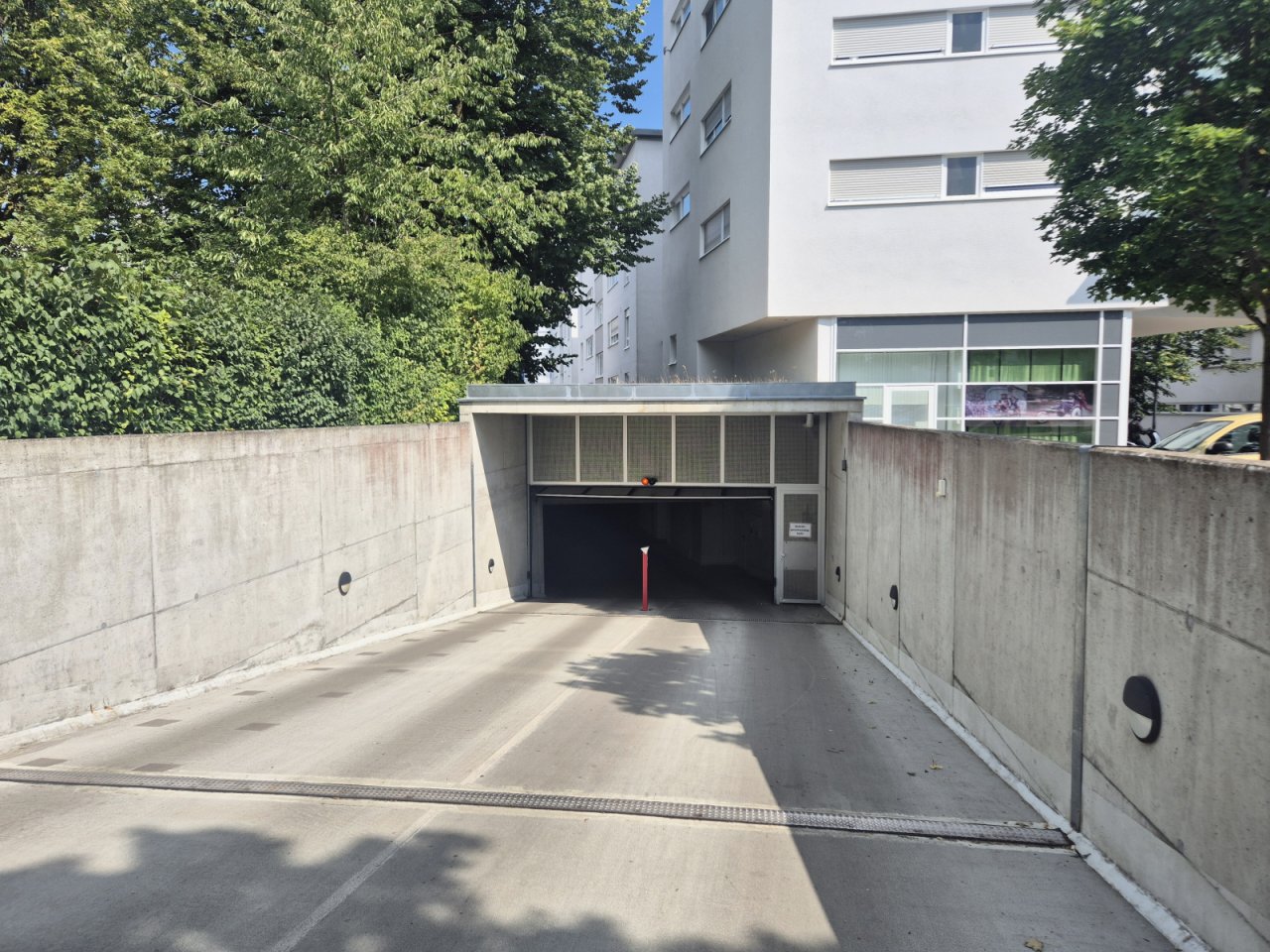 Zufahrt Tiefgarage von der Königstraße