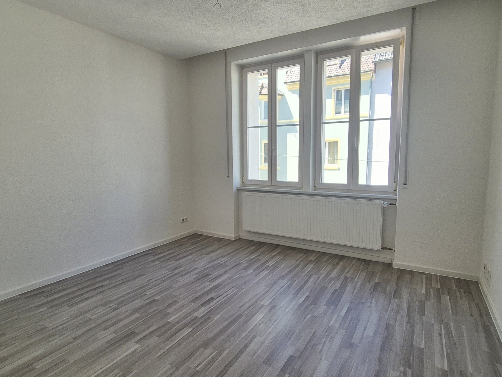 Kinder,- Arbeits- oder Gästezimmer